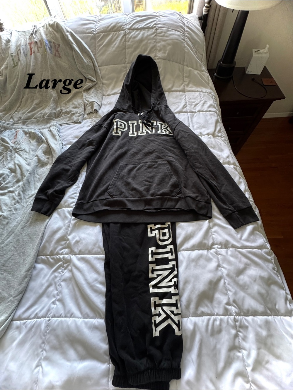 Victoria’s Secret Pink Bundle - Picture 5 of 16